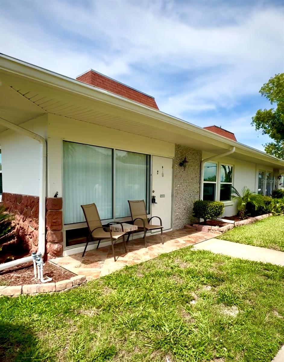 Listing photo id 0 for 4355 Tahitian Gardens Circle D