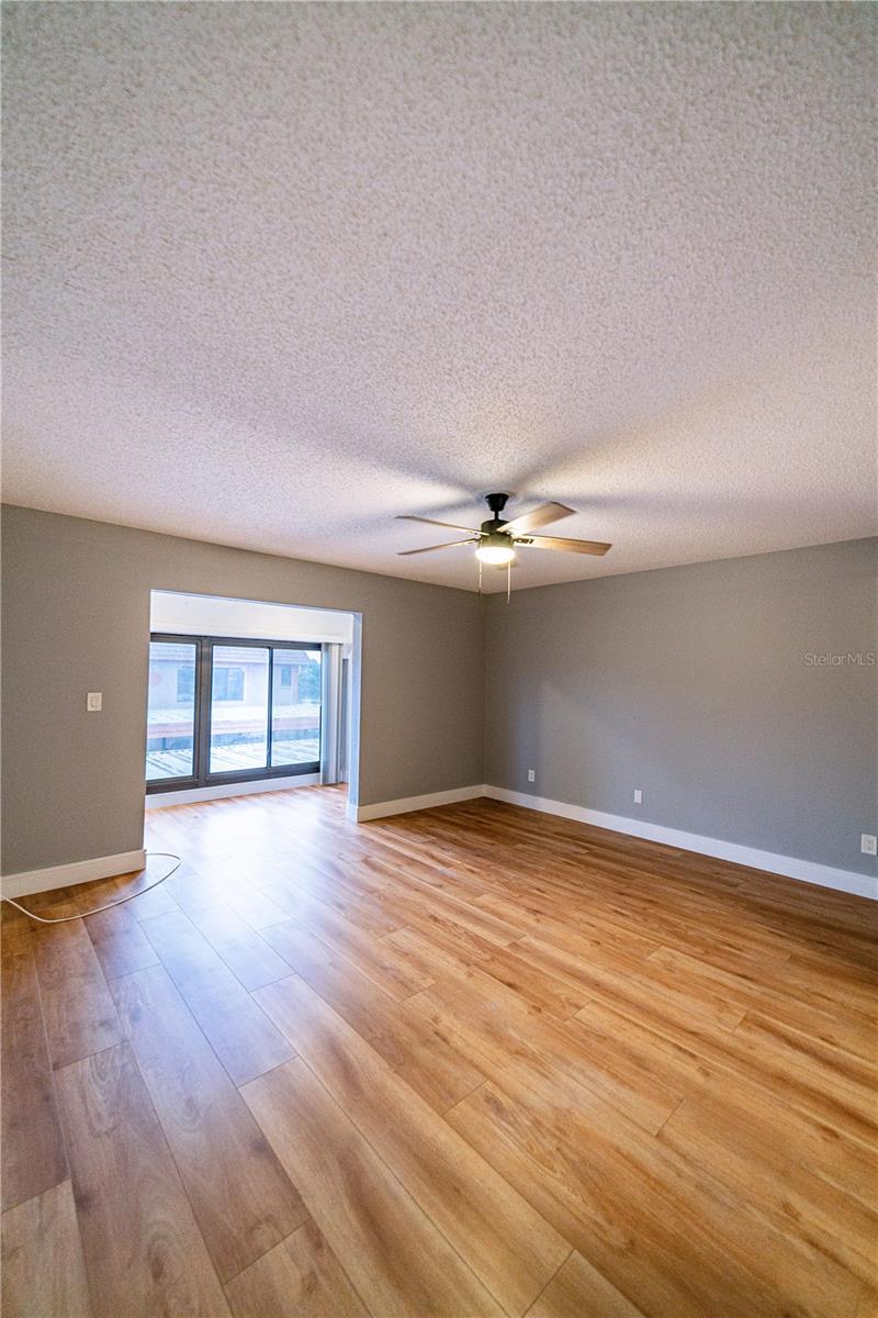 Image 27 of 38 For 10196 Seminole Island Drive
