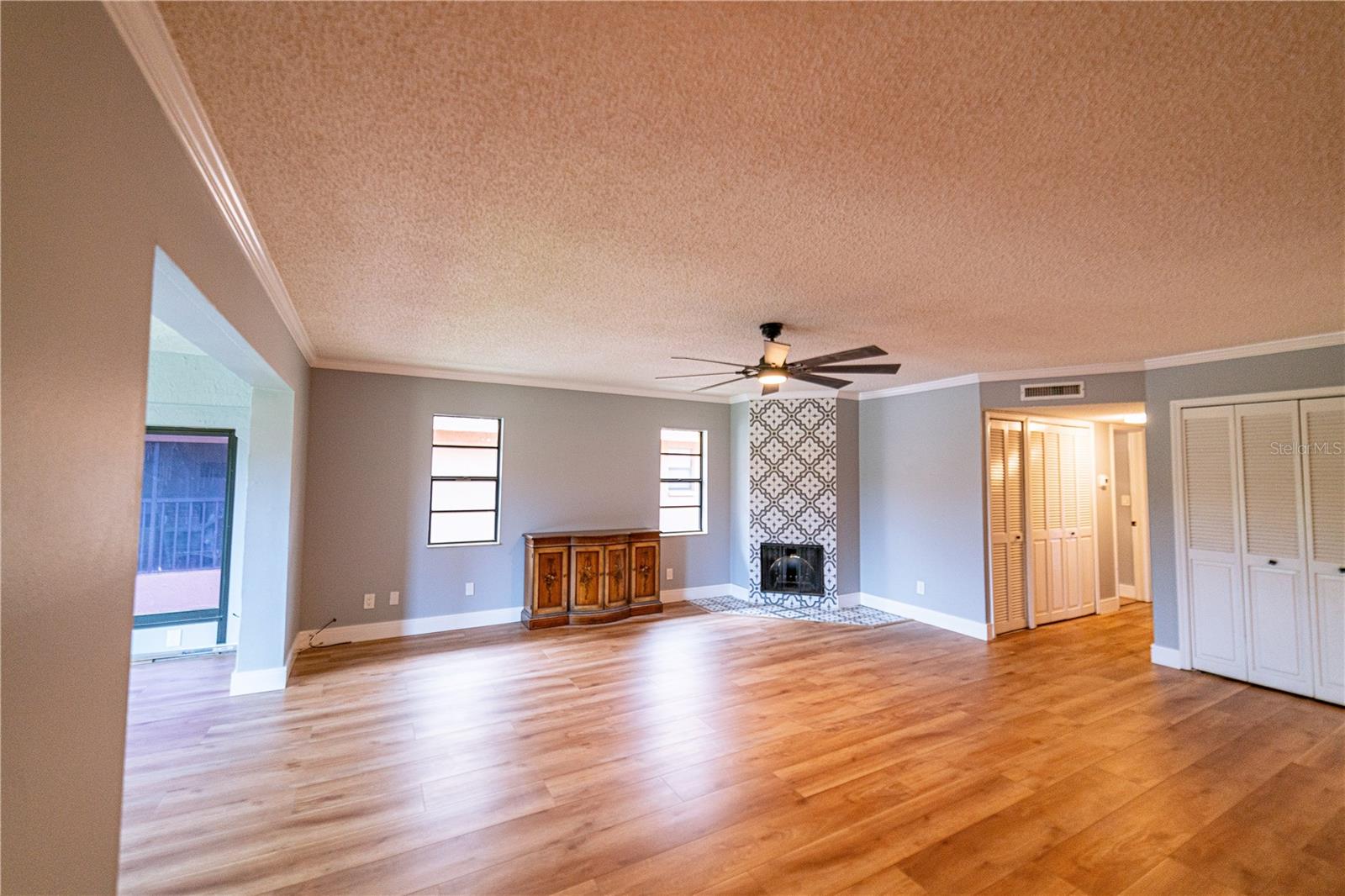 Image 3 of 38 For 10196 Seminole Island Drive