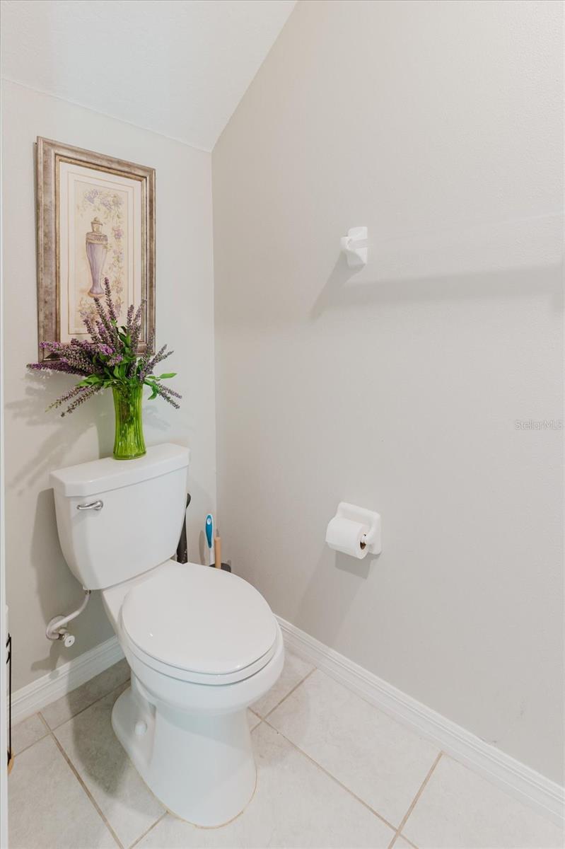 Image 14 of 48 For 17156 Yellow Pine Street