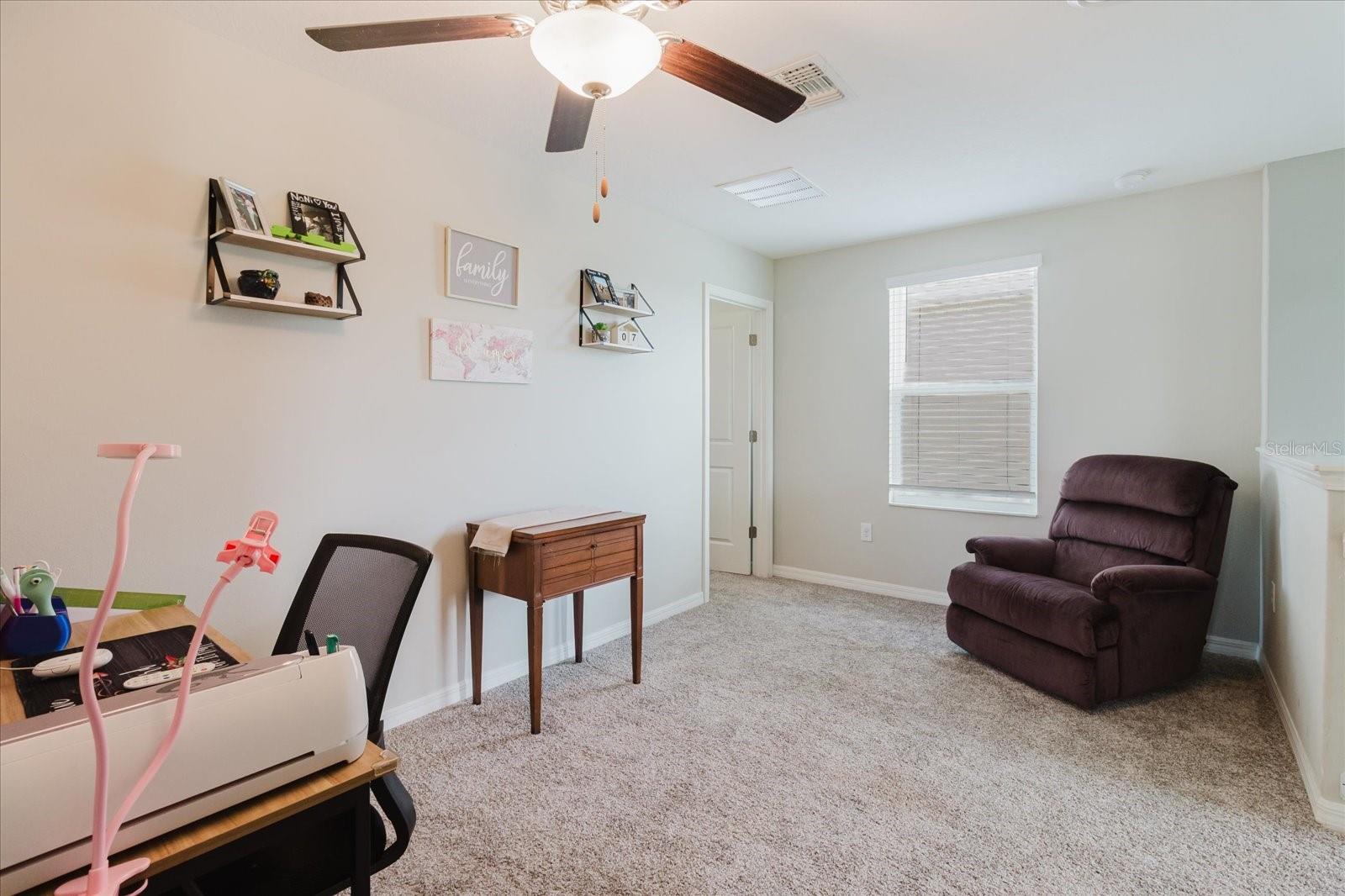 Image 18 of 48 For 17156 Yellow Pine Street