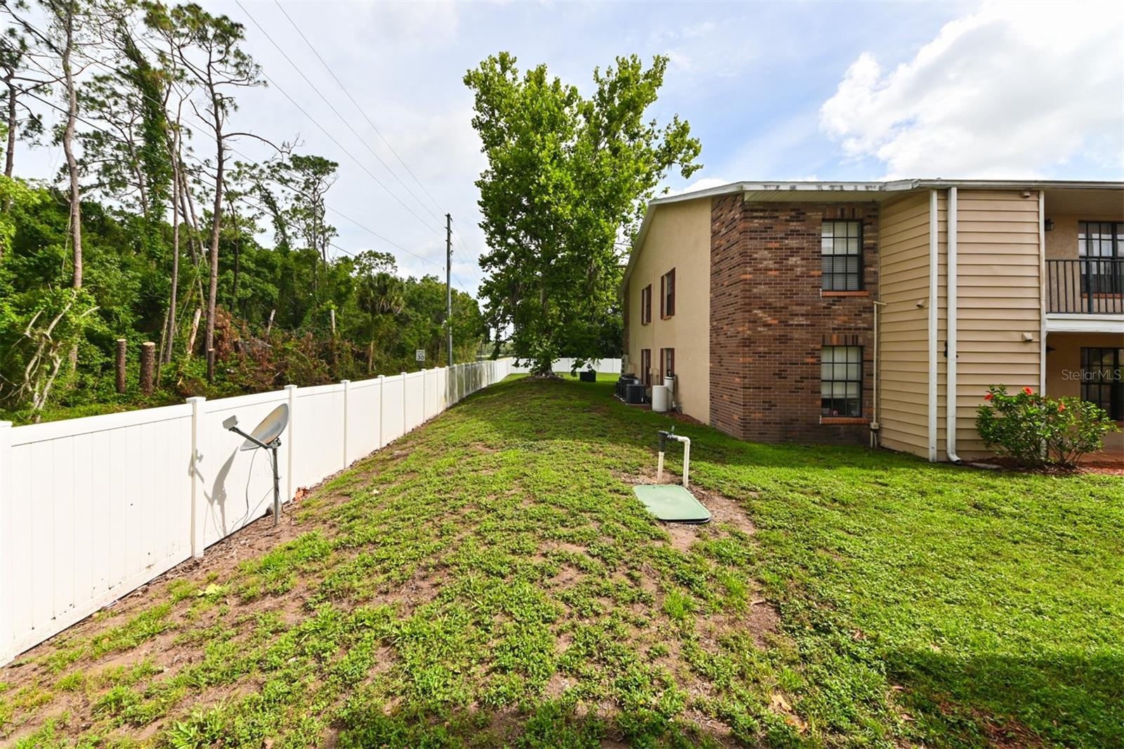 Image 19 of 23 For 4015 My Lady Lane 7
