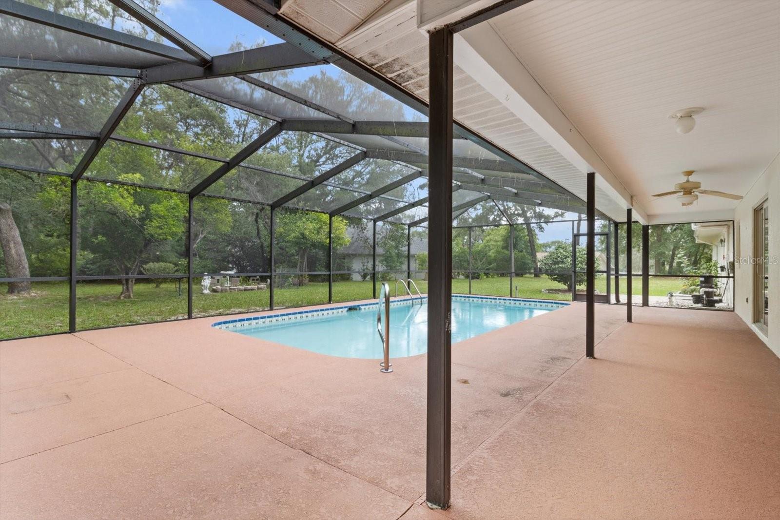 Image 11 of 57 For 1446 Saint James Loop
