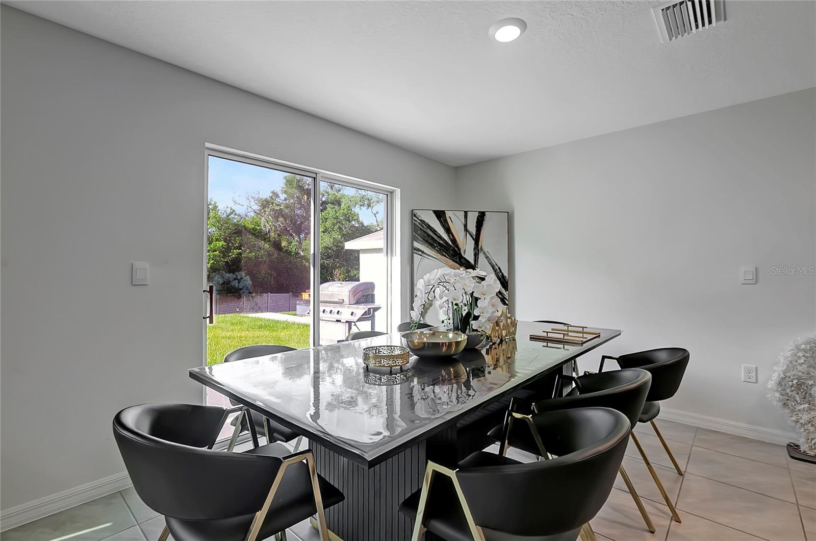 Image 13 of 54 For 7737 Rosewood Garden Loop