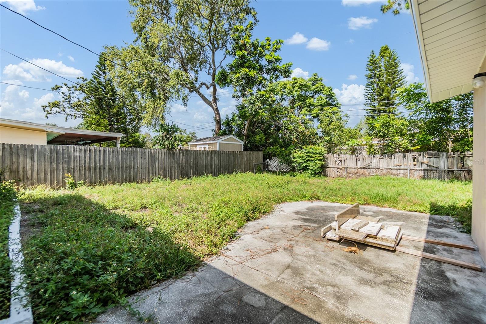Image 28 of 32 For 954 Dumont Drive