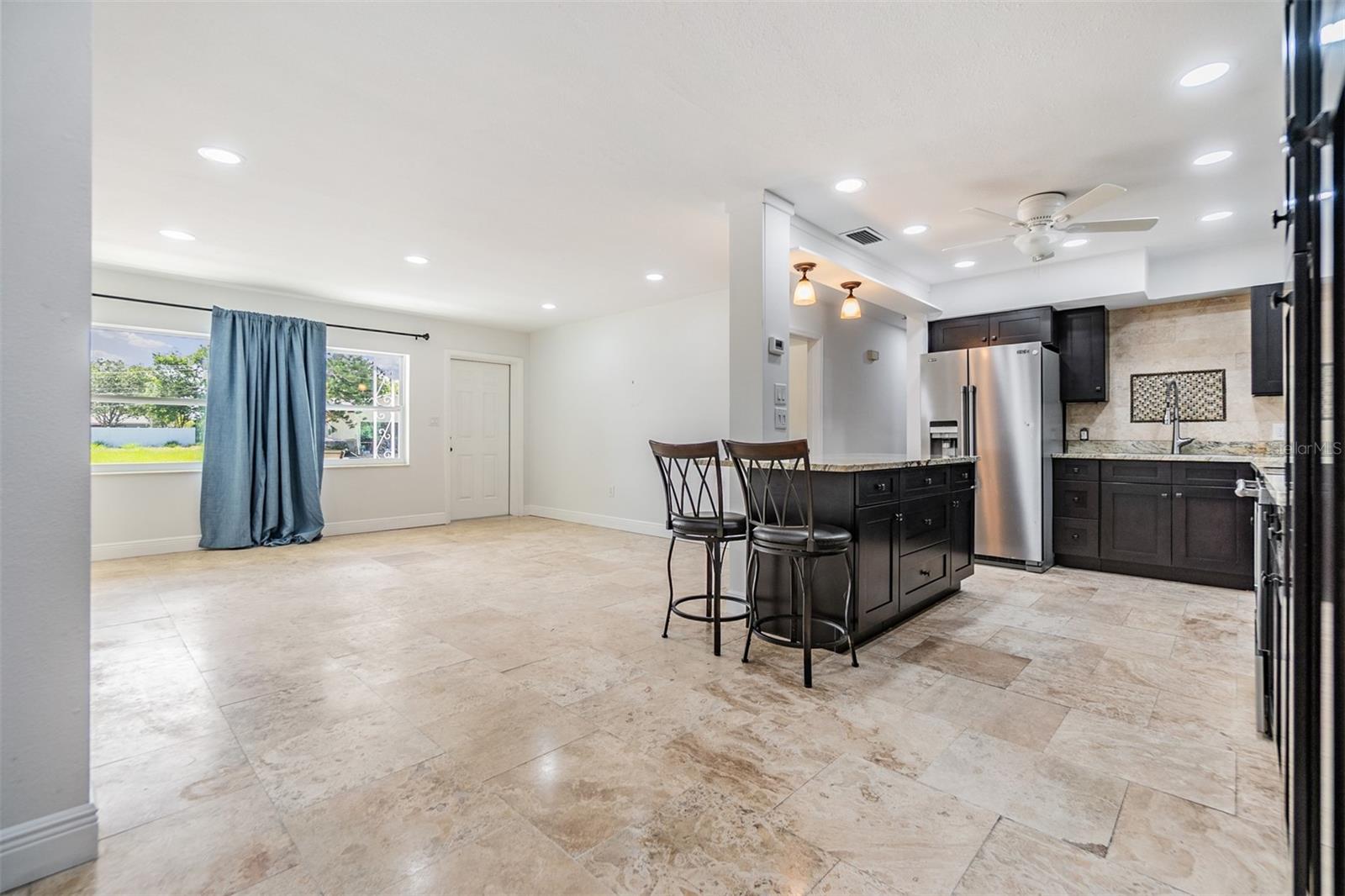Image 9 of 32 For 954 Dumont Drive