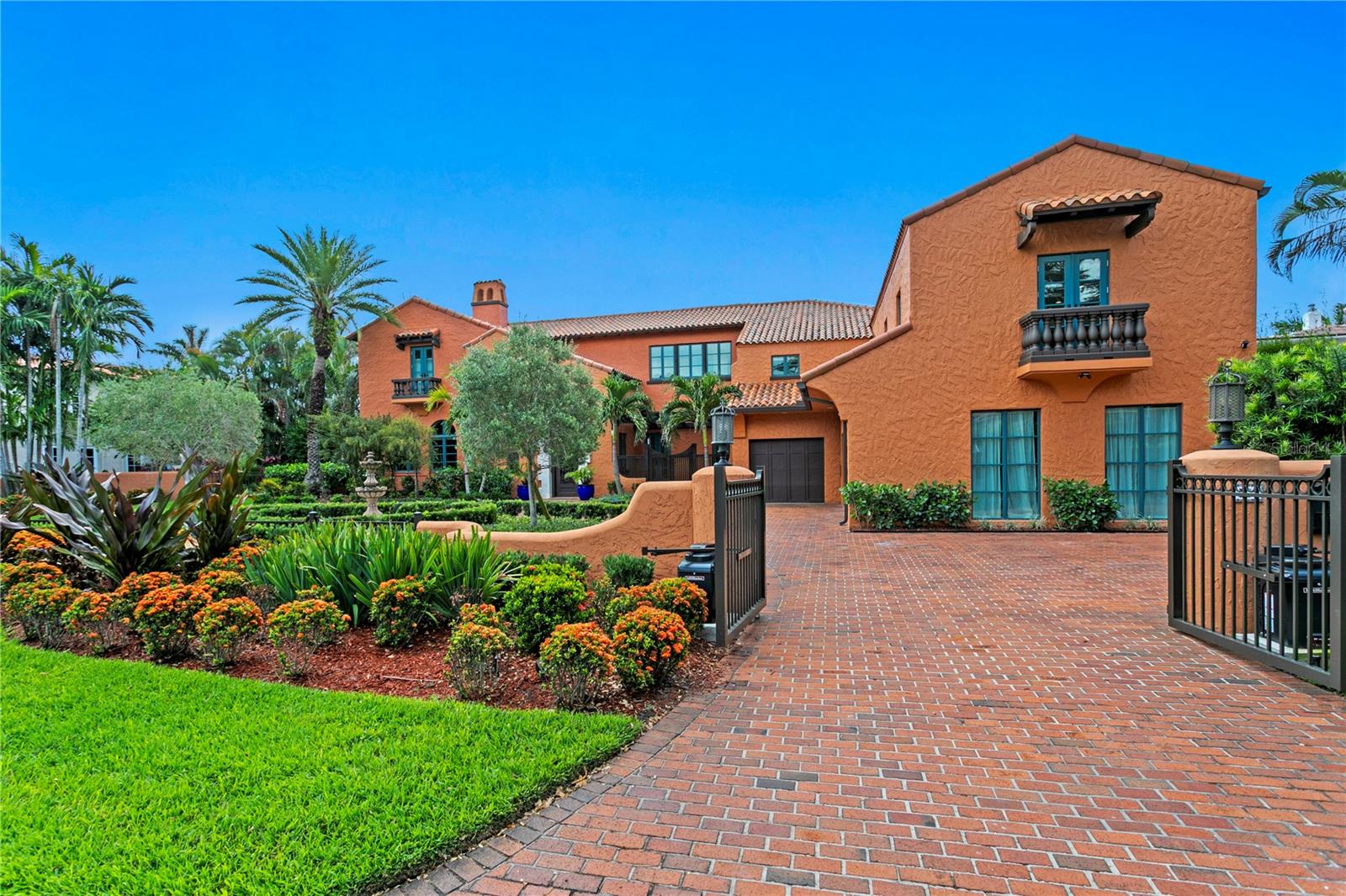 Image 5 of 62 For 501 Brightwaters Boulevard Ne
