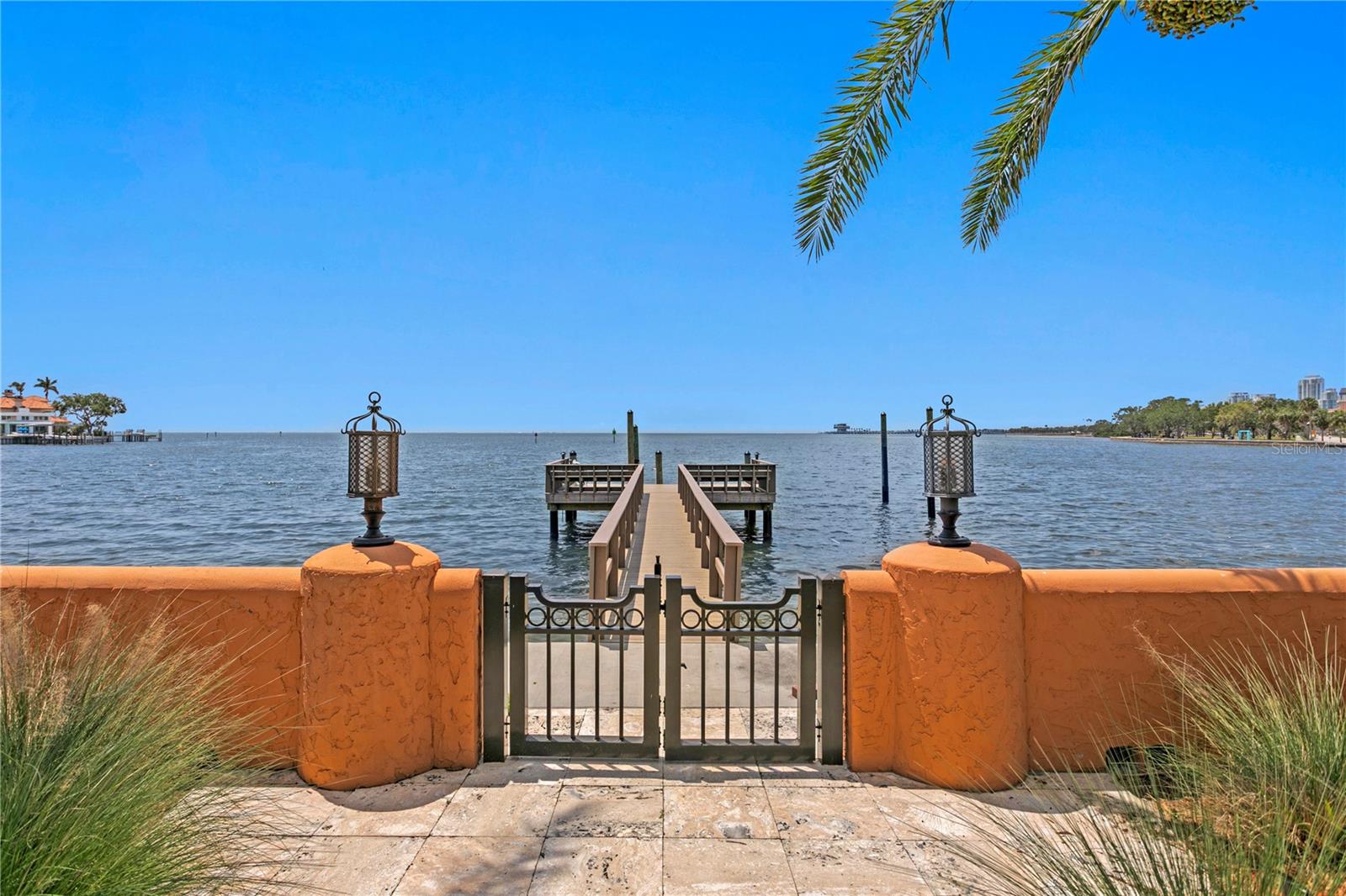 Image 9 of 62 For 501 Brightwaters Boulevard Ne