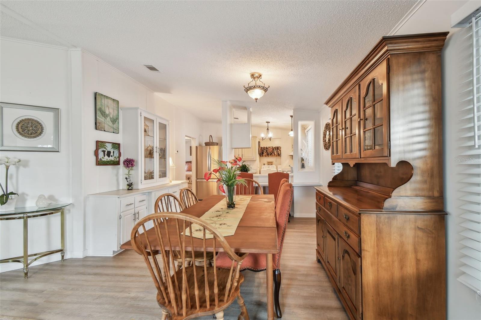 Image 11 of 48 For 427 Pelican Drive S