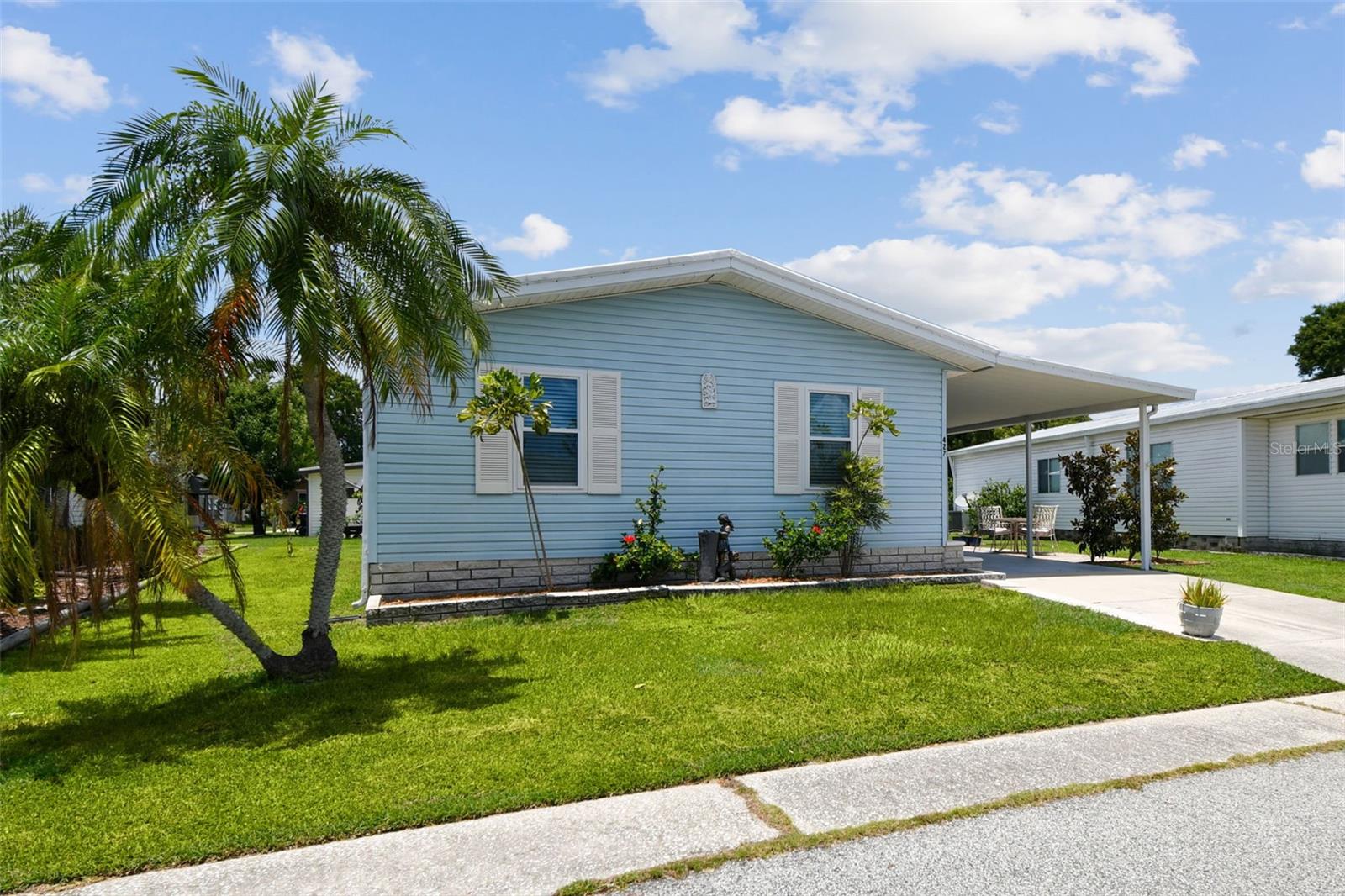 Image 3 of 48 For 427 Pelican Drive S