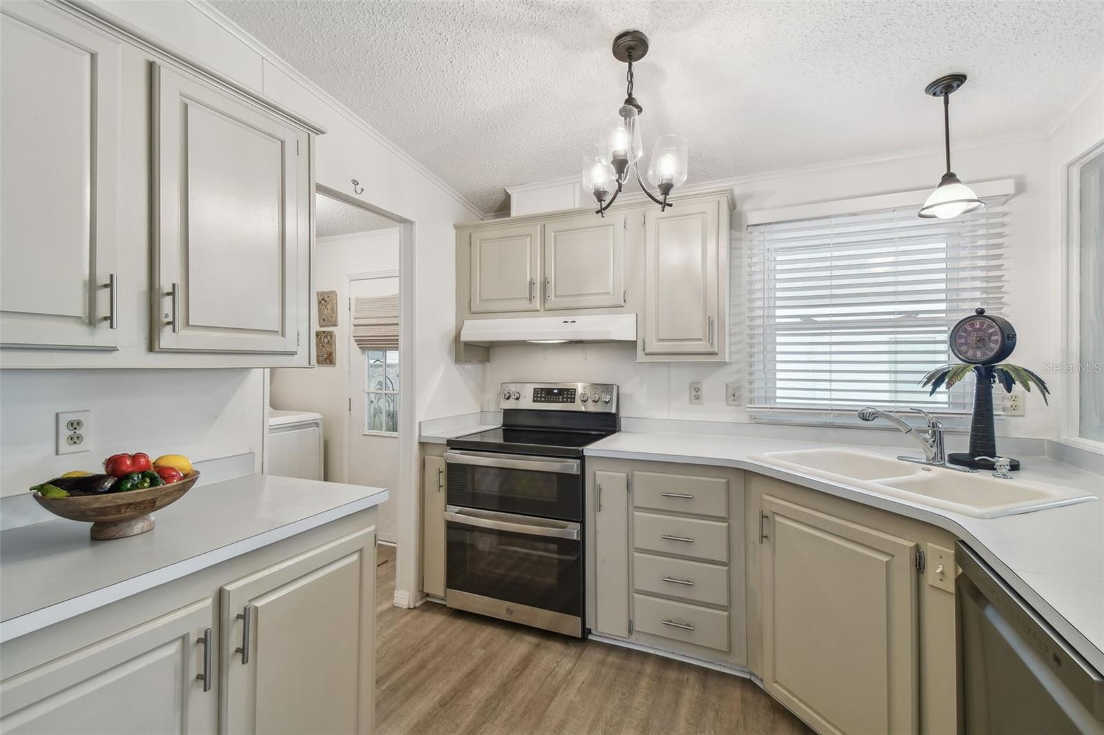 Image 30 of 48 For 427 Pelican Drive S
