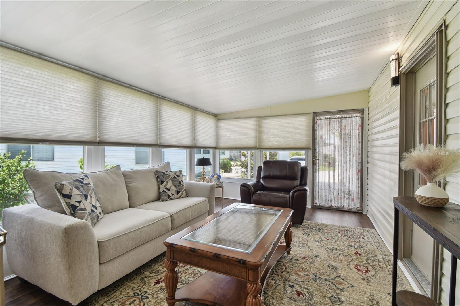 Image 32 of 48 For 427 Pelican Drive S