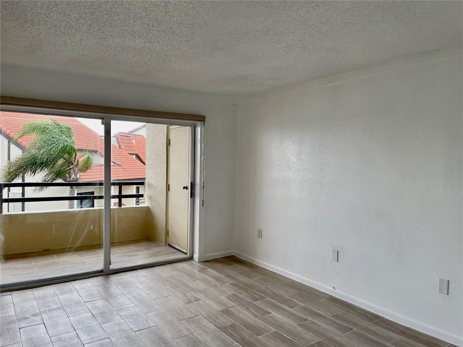 Image 10 of 28 For 103 1st Street E 215
