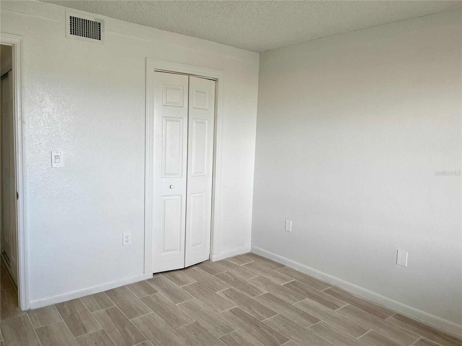 Image 14 of 28 For 103 1st Street E 215