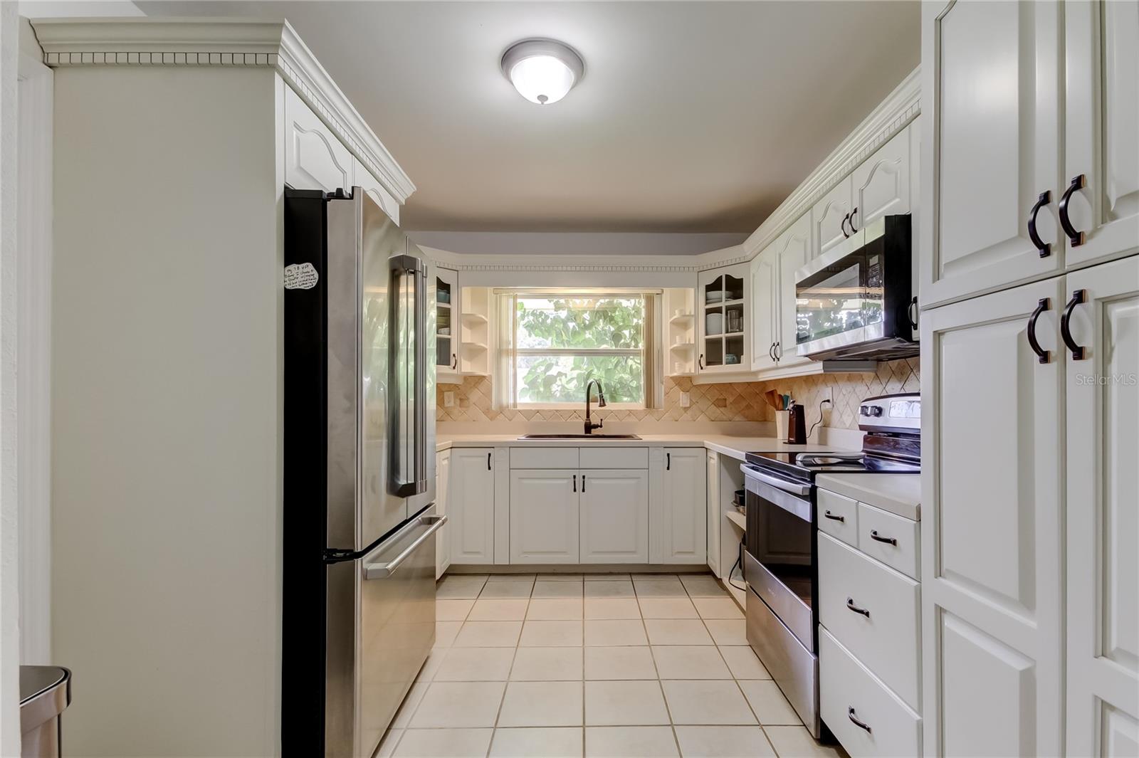 Image 18 of 46 For 1868 Lombardy Drive