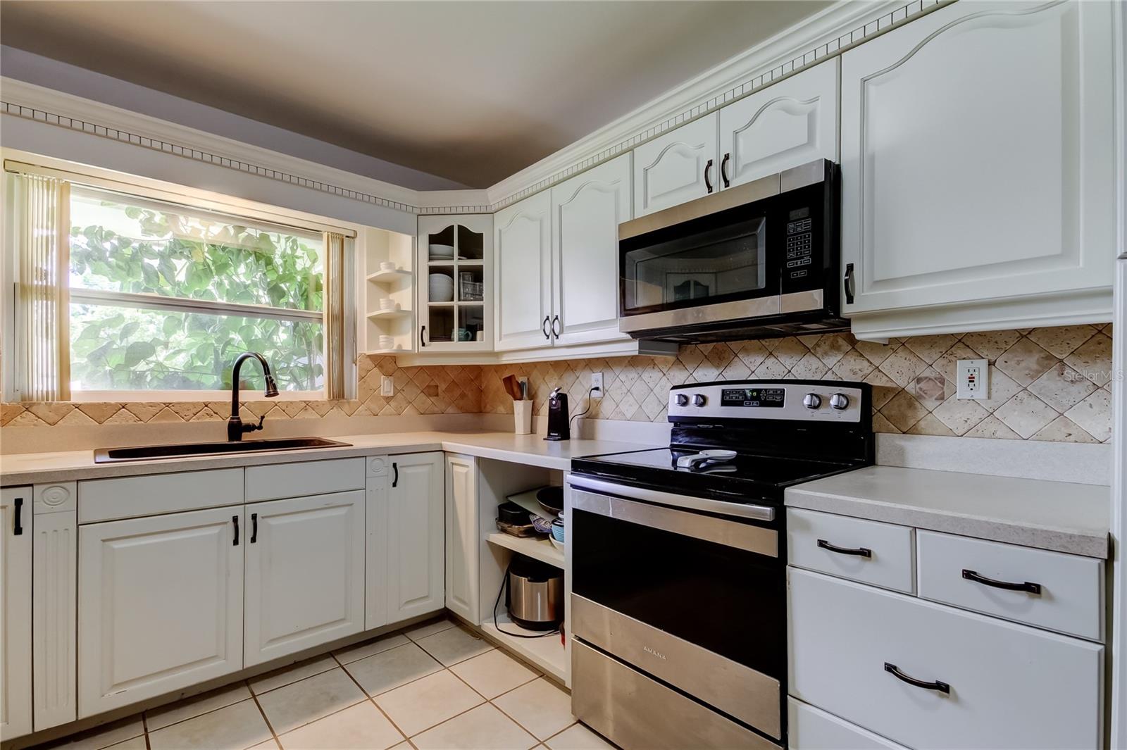 Image 21 of 46 For 1868 Lombardy Drive