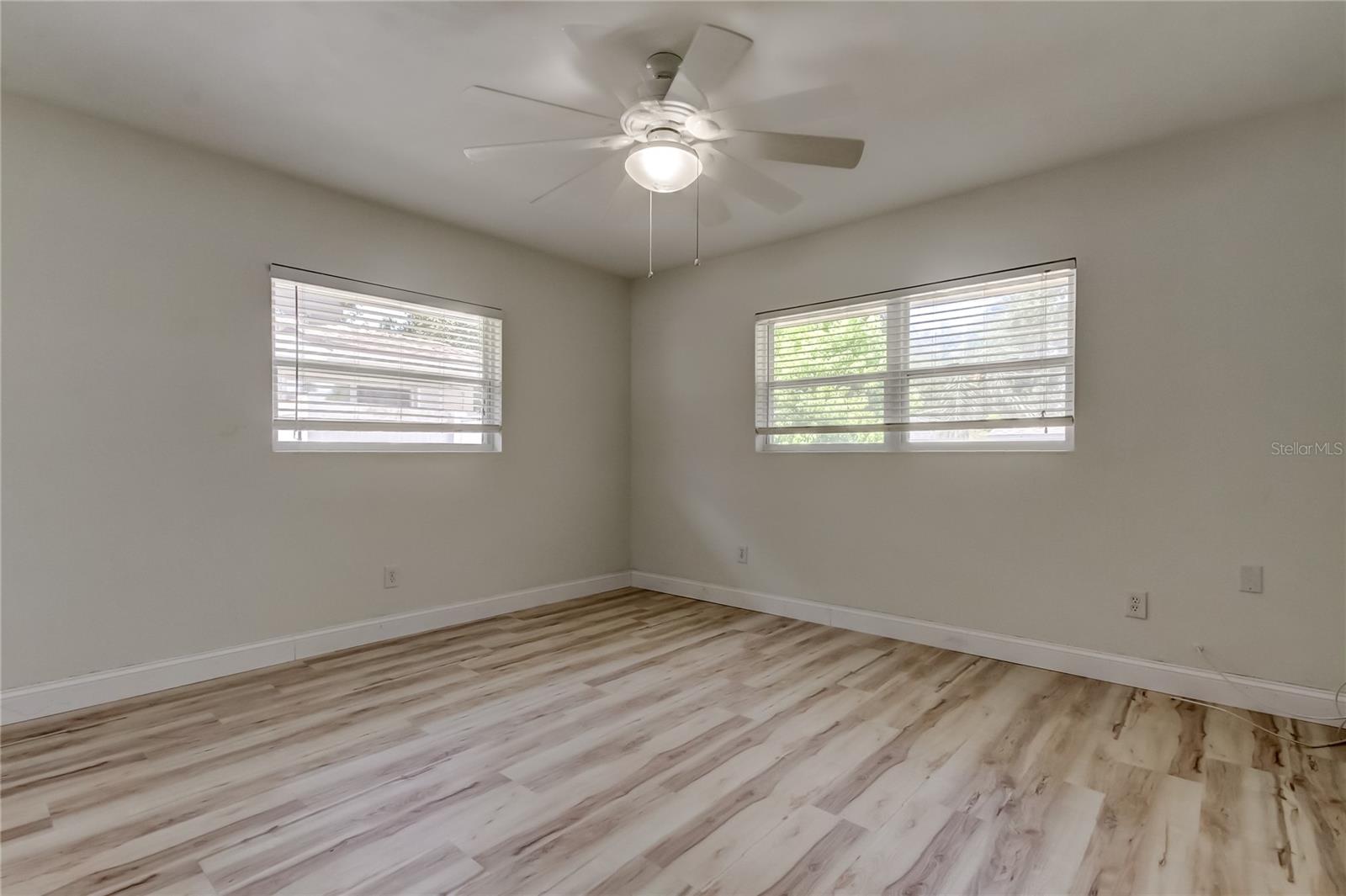 Image 36 of 46 For 1868 Lombardy Drive