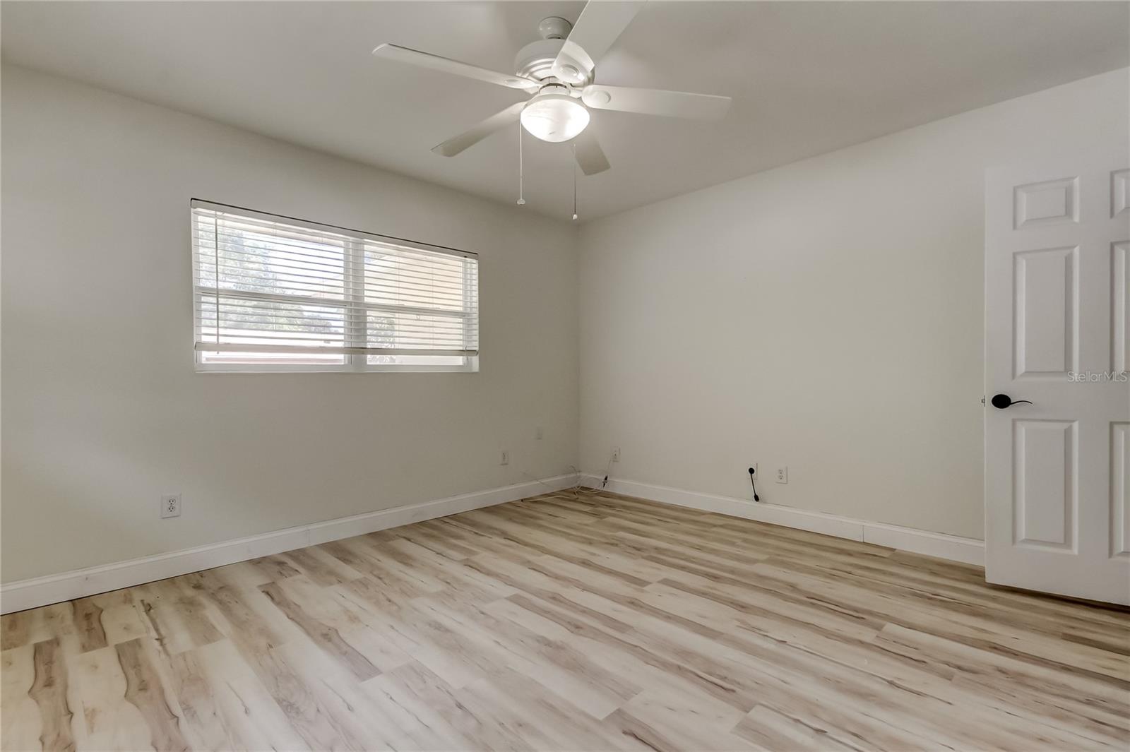 Image 39 of 46 For 1868 Lombardy Drive