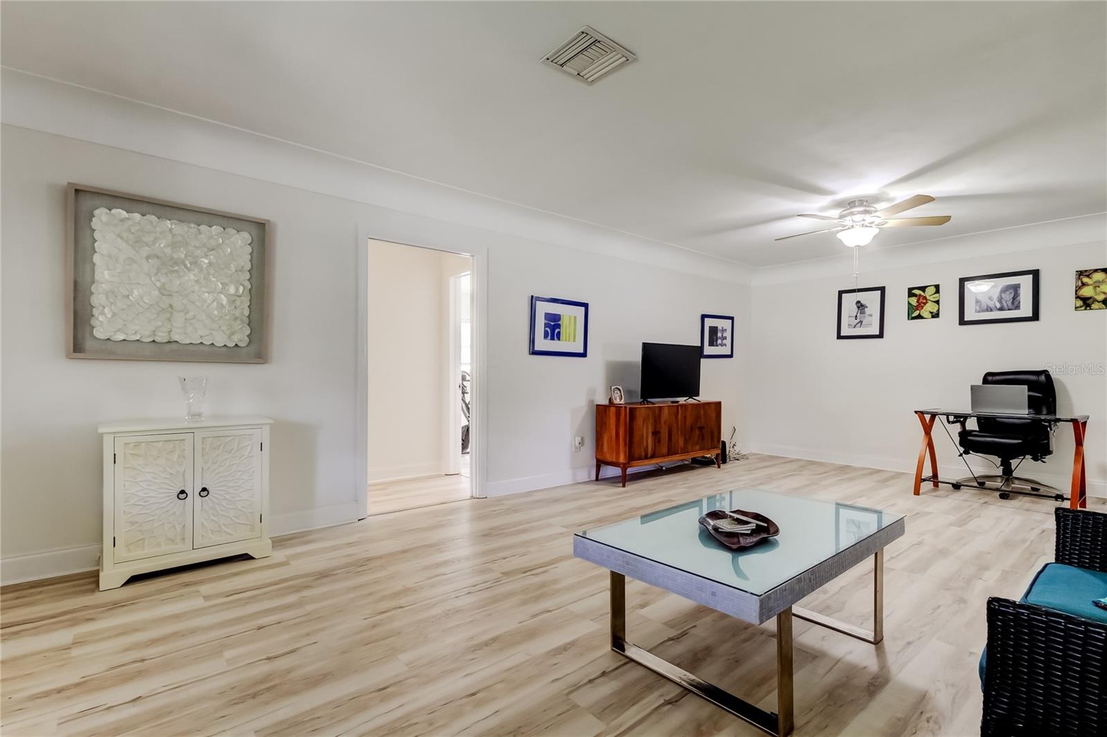Image 9 of 46 For 1868 Lombardy Drive
