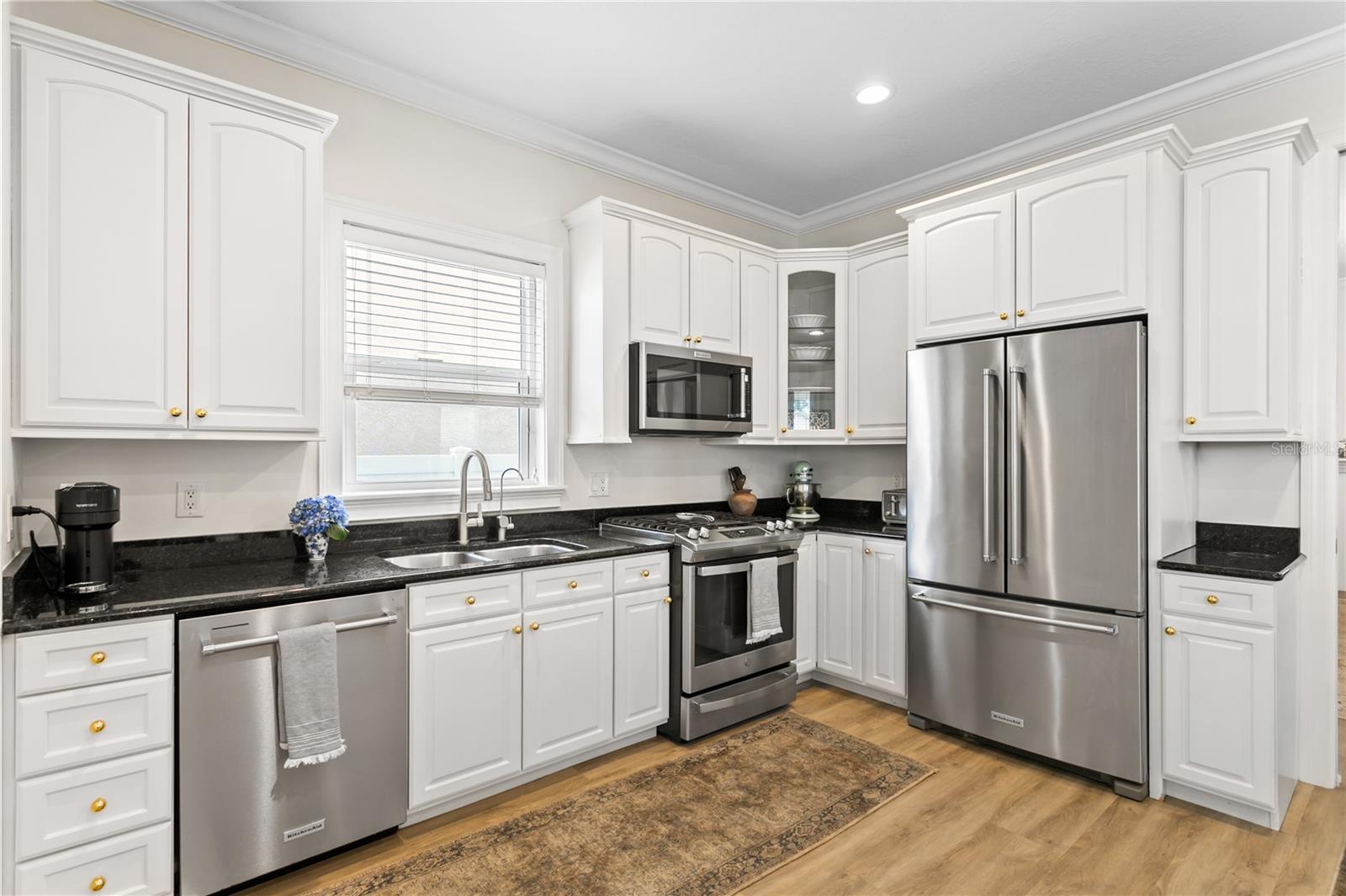 Image 11 of 48 For 3814 Sevilla Street
