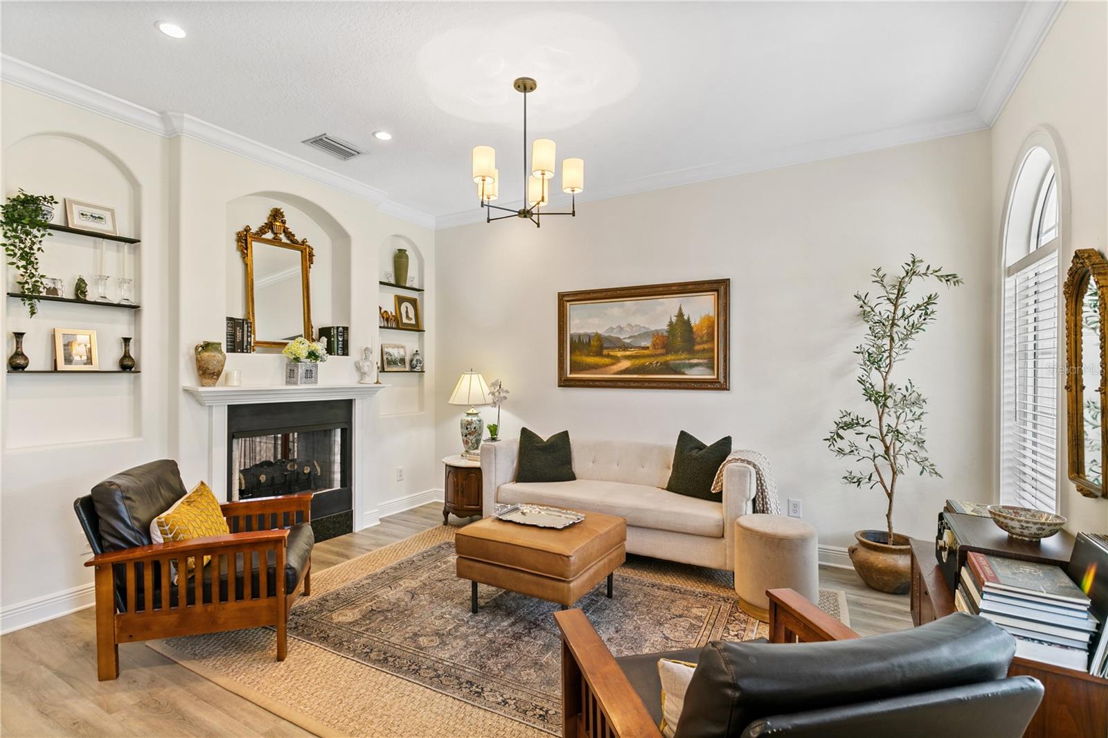 Image 3 of 48 For 3814 Sevilla Street