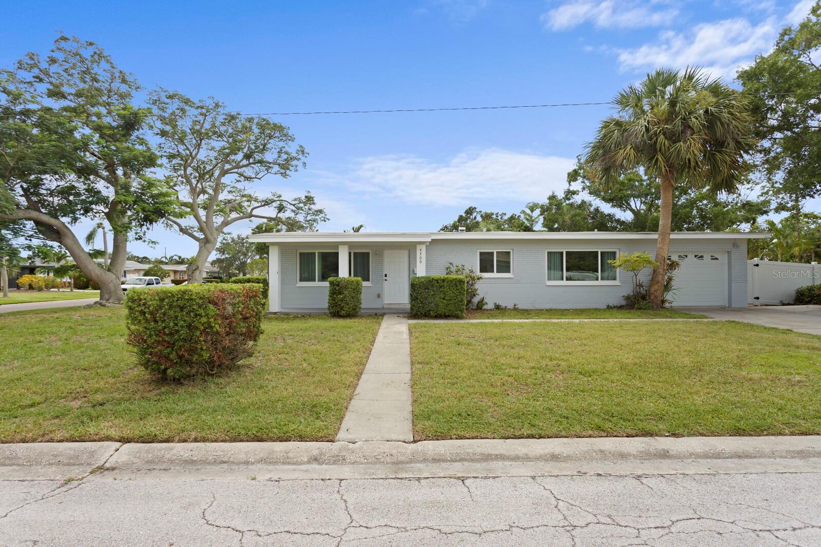 Details for 4300 Maple Street Ne, ST PETERSBURG, FL 33703