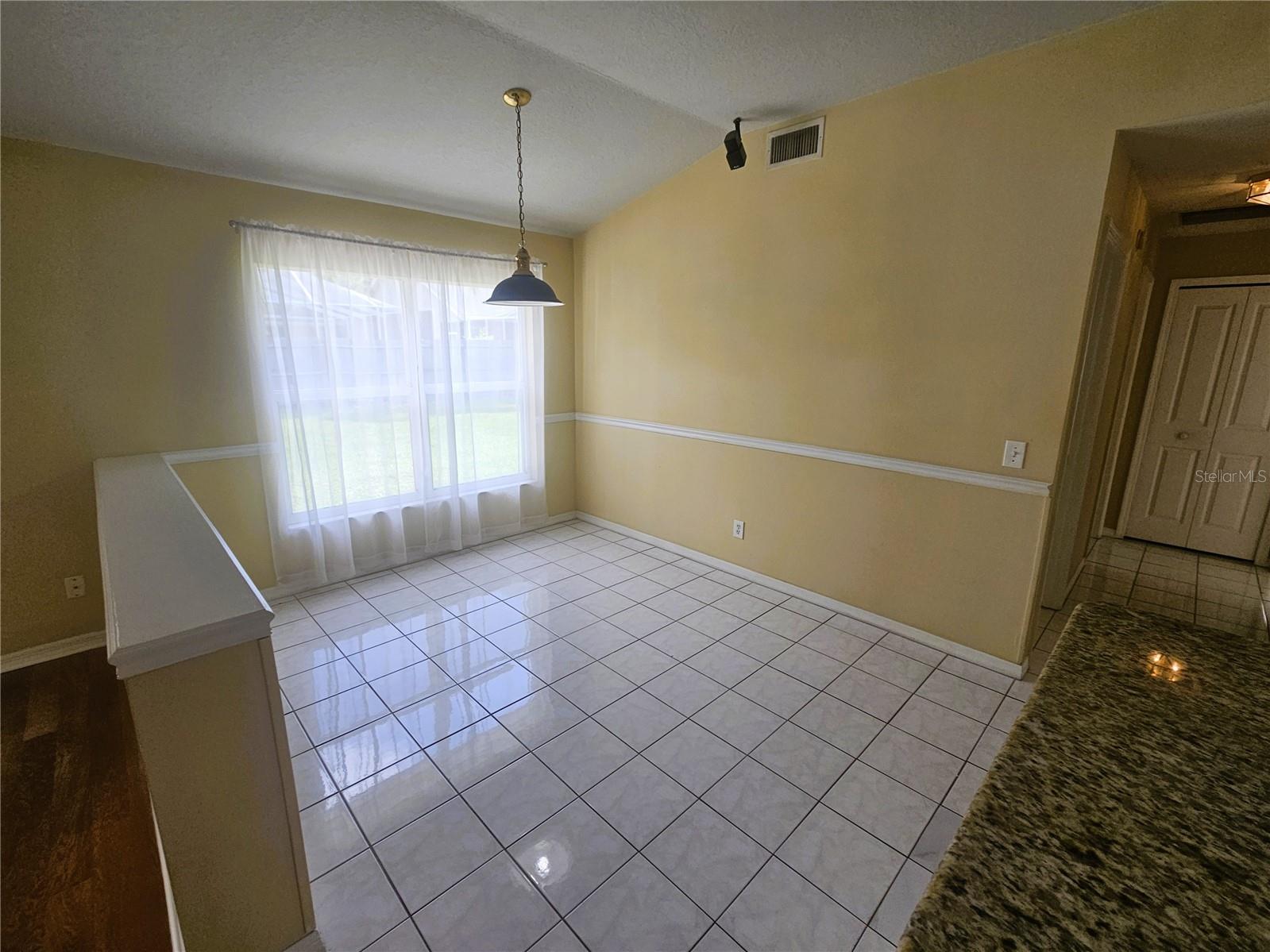 Image 15 of 33 For 9708 Dunscroft Lane