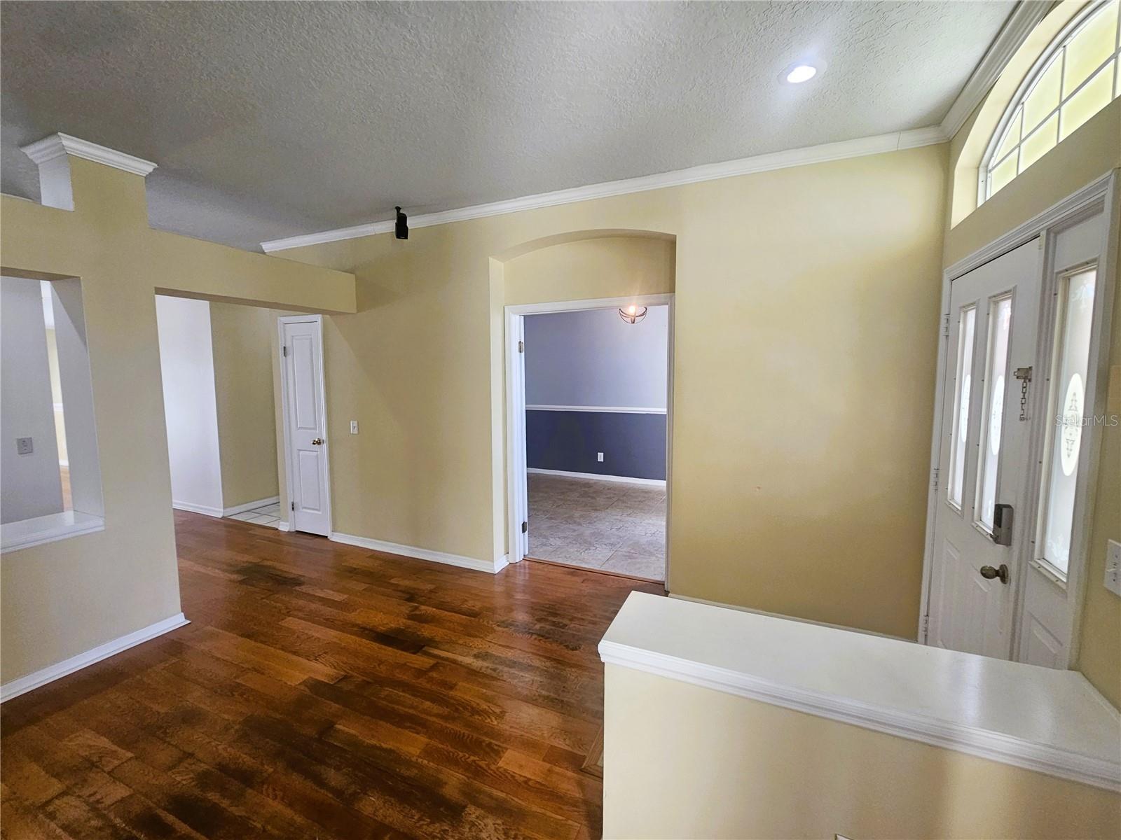 Image 3 of 33 For 9708 Dunscroft Lane