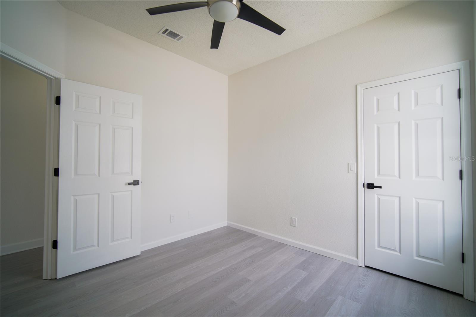 Image 23 of 31 For 11403 Wellman Drive