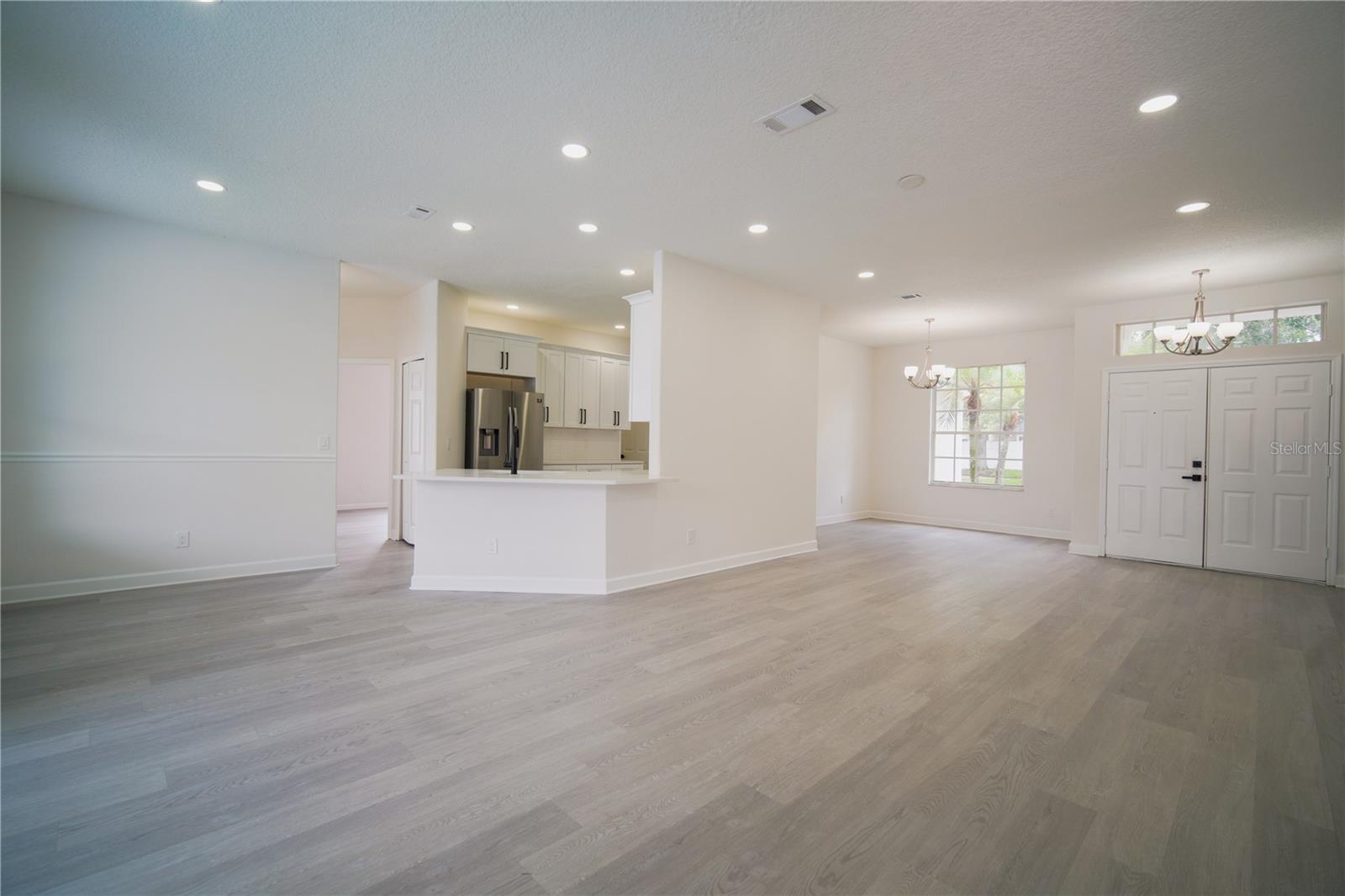 Image 4 of 31 For 11403 Wellman Drive