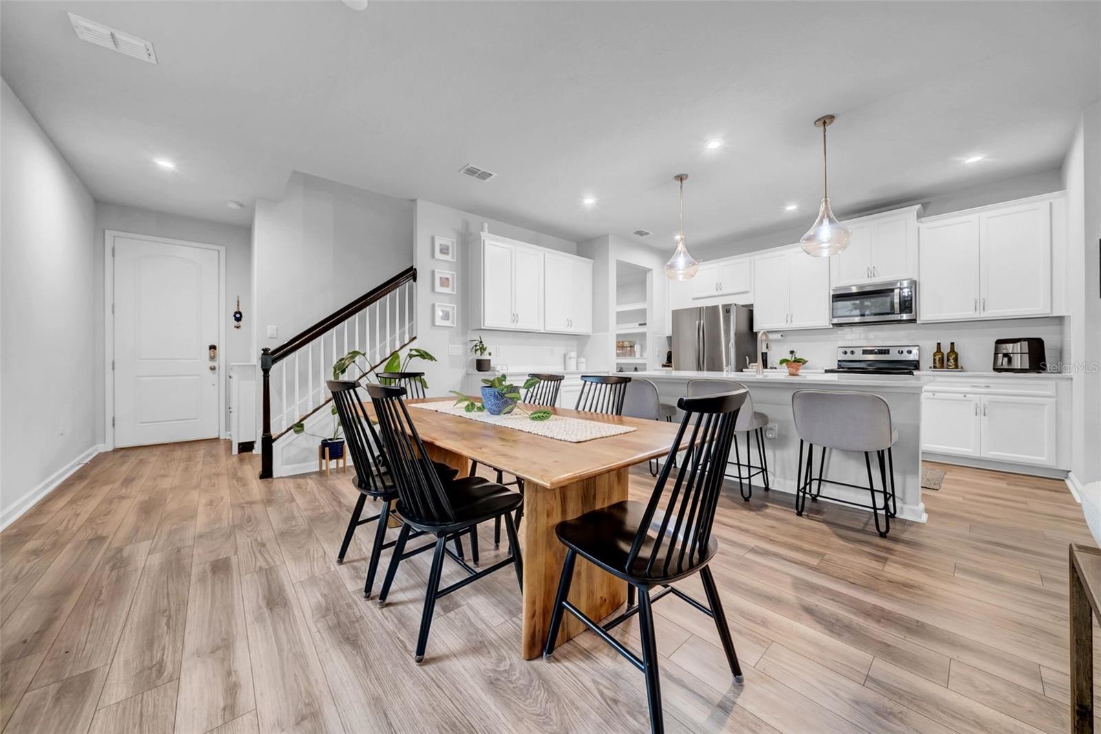 Listing photo id 18 for 19272 Blue Pond Drive