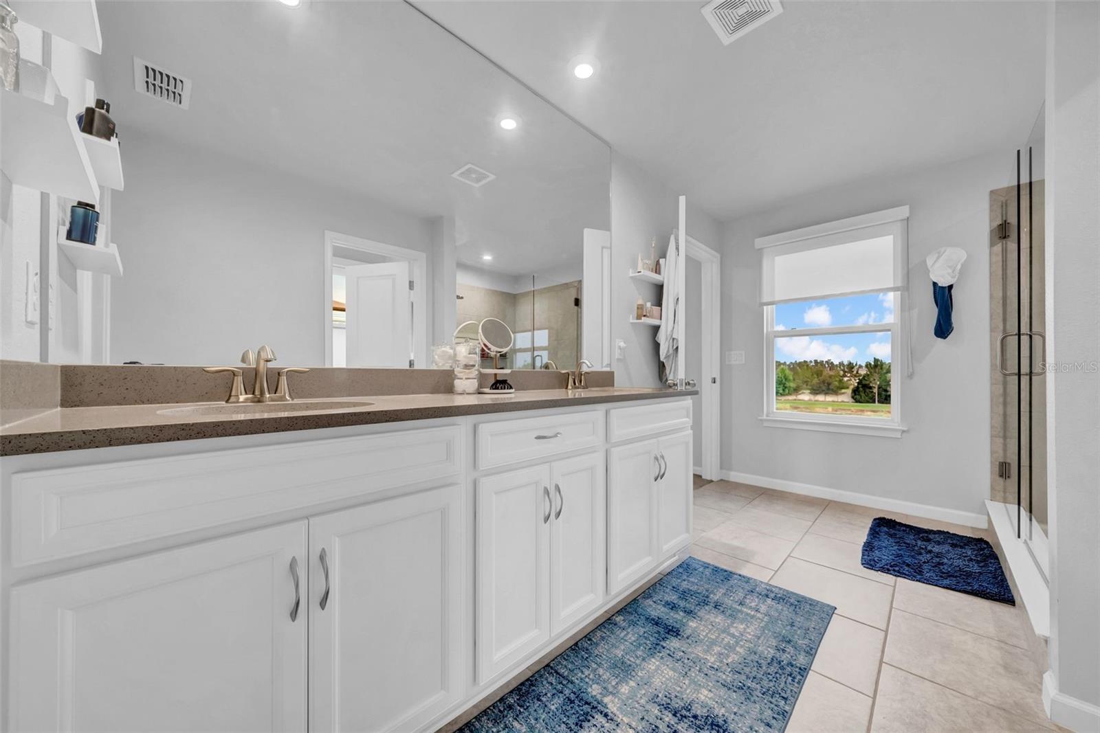 Listing photo id 30 for 19272 Blue Pond Drive