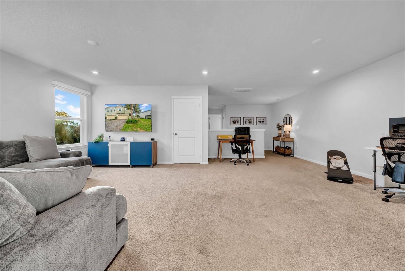 Listing photo id 42 for 19272 Blue Pond Drive