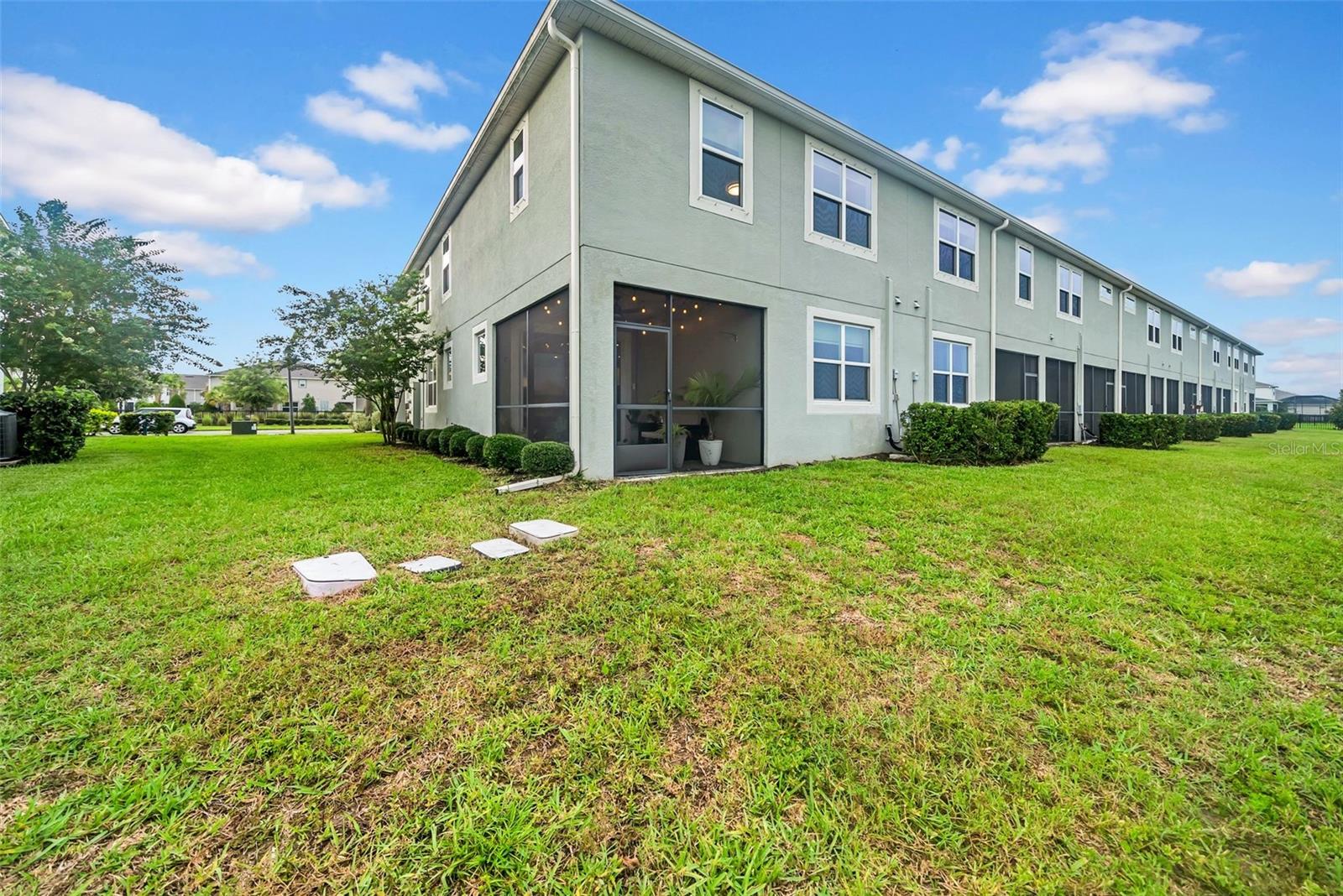 Listing photo id 3 for 19272 Blue Pond Drive