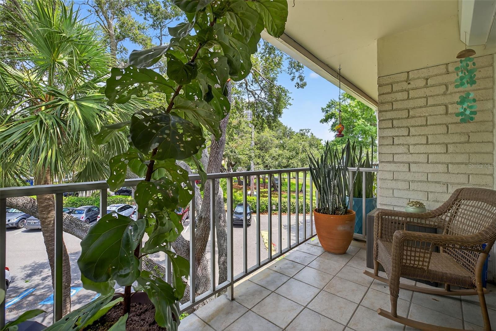 Image 13 of 17 For 3325 Bayshore Boulevard A31