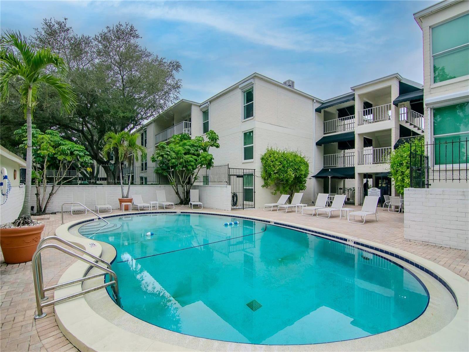 Image 15 of 17 For 3325 Bayshore Boulevard A31