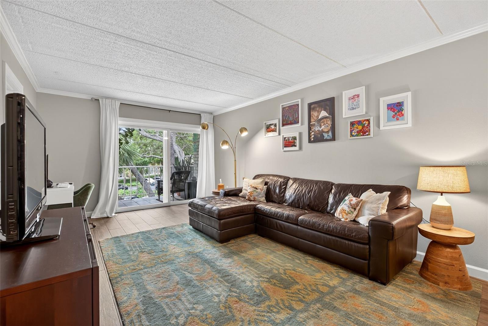 Image 2 of 17 For 3325 Bayshore Boulevard A31