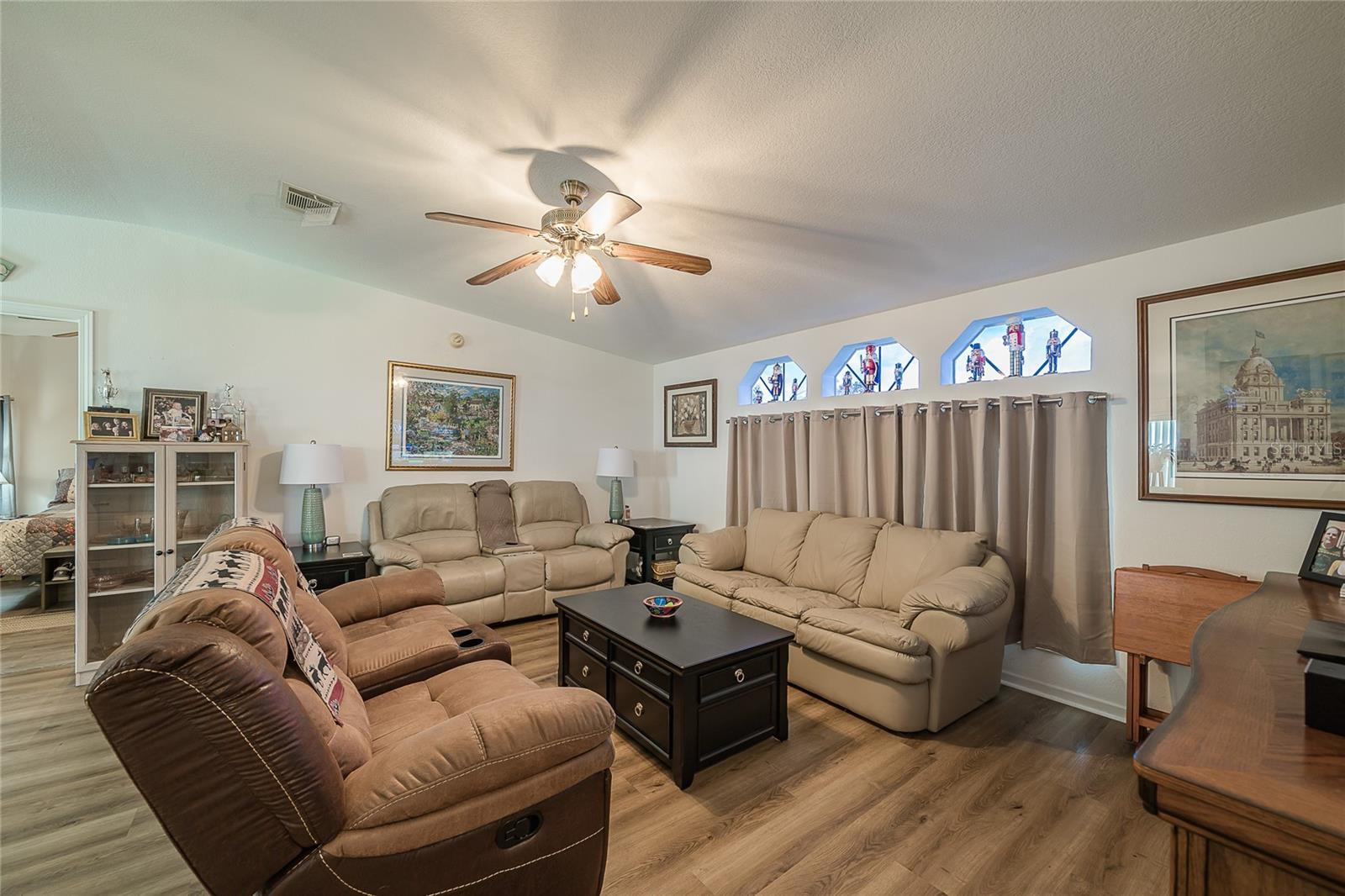 Image 6 of 42 For 37433 Lilly Bea Avenue