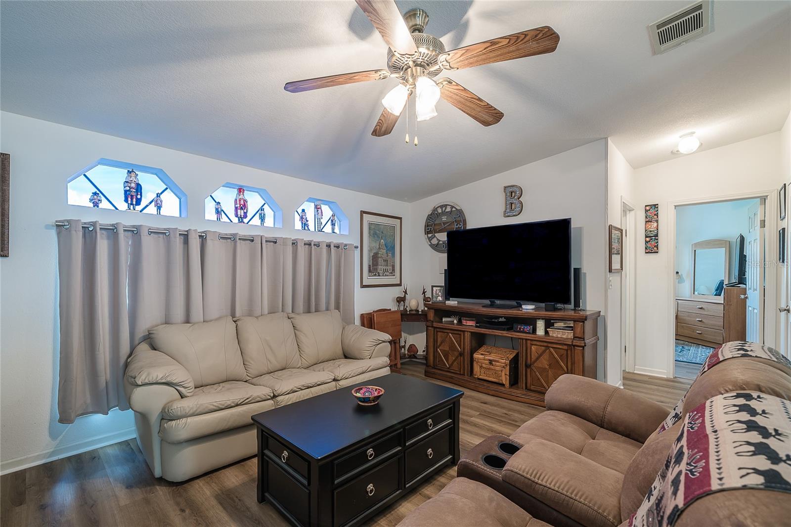 Image 8 of 42 For 37433 Lilly Bea Avenue