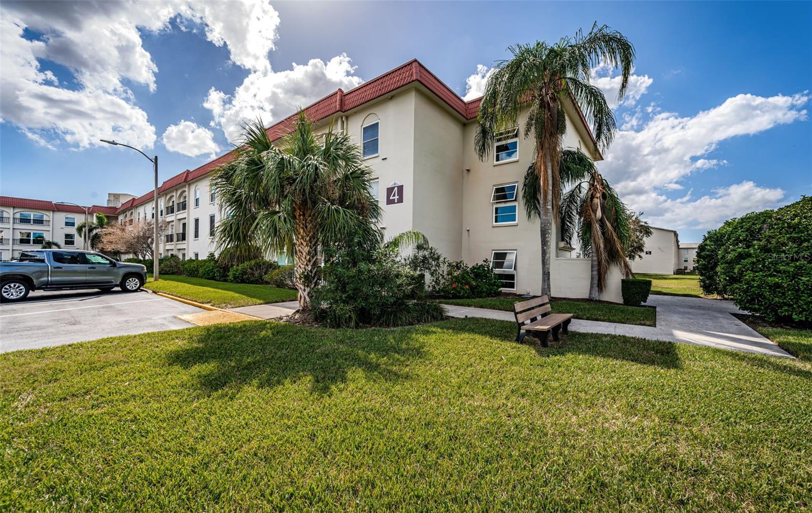 Image 2 of 38 For 2700 Bayshore Boulevard 4106