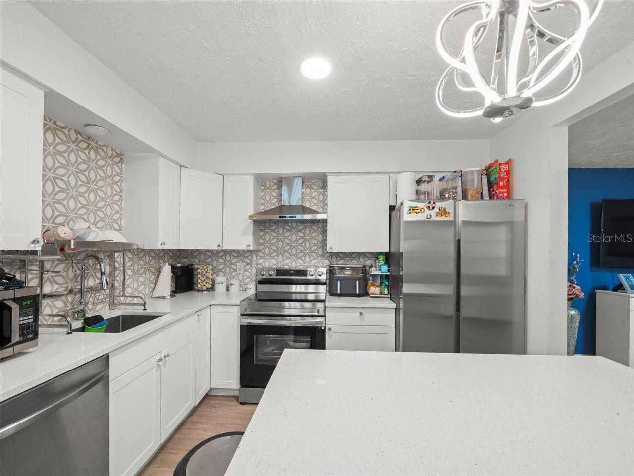 Image 13 of 33 For 8233 44th St N Street N