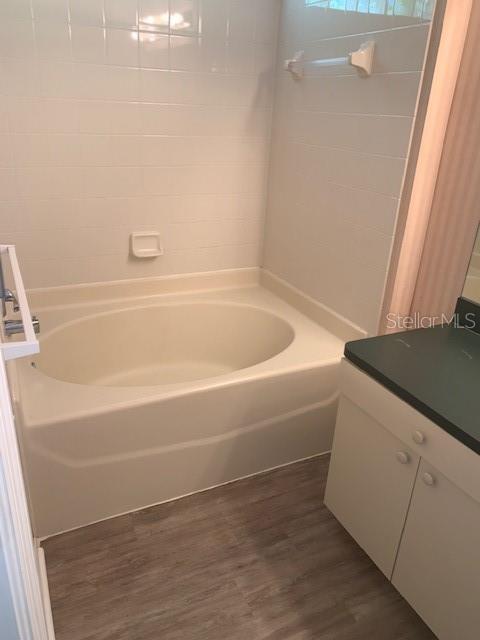 Listing photo id 10 for 205 Summer Sails Drive