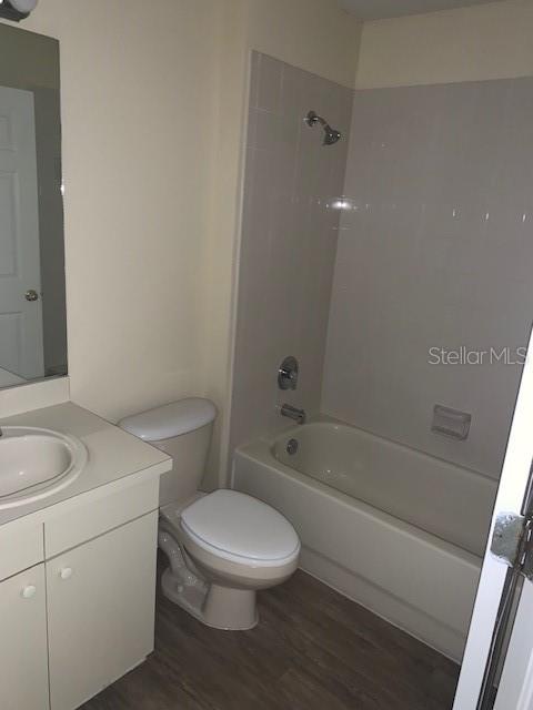 Listing photo id 7 for 205 Summer Sails Drive