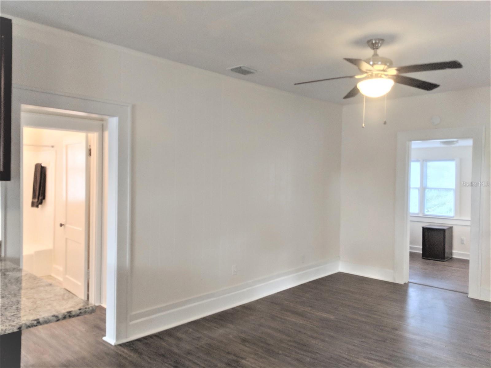 Image 11 of 46 For 2826 10th Street N Upper