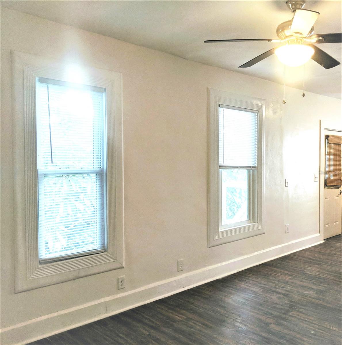 Image 12 of 46 For 2826 10th Street N Upper