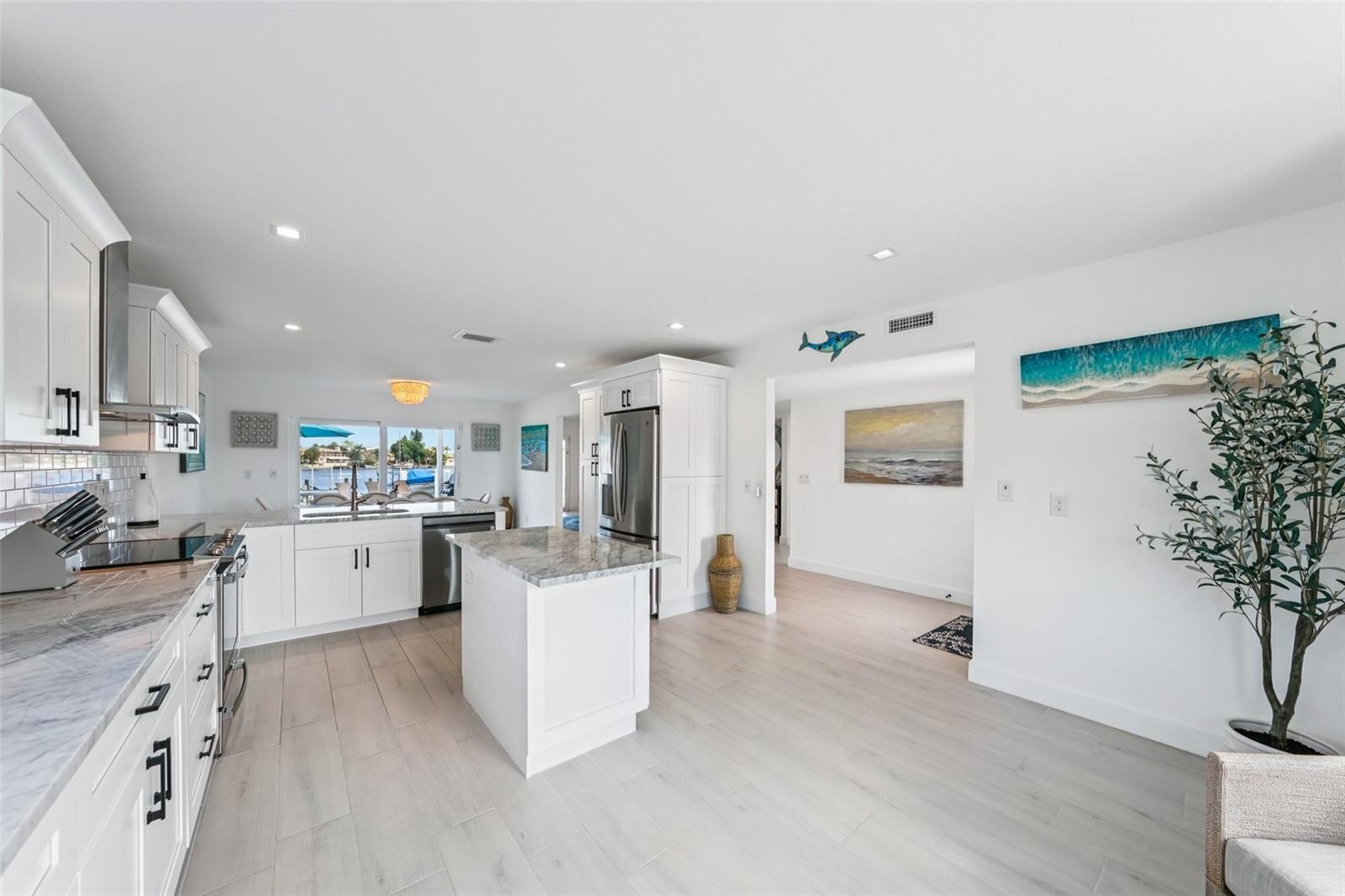 Image 18 of 75 For 311 22nd Street