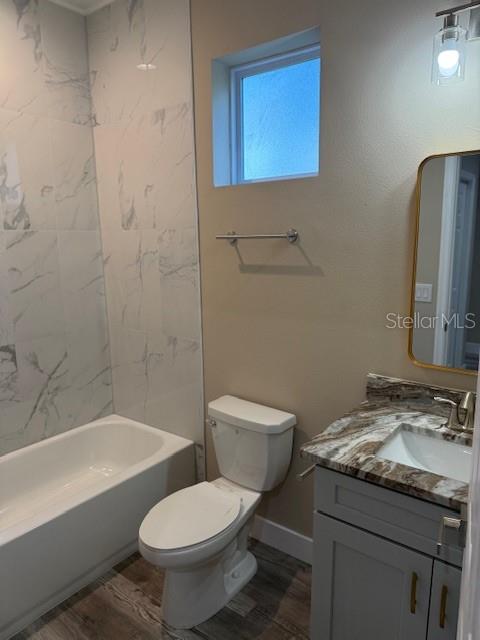 Image 10 of 35 For 2404 Cassell Street