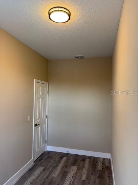 Image 18 of 35 For 2404 Cassell Street