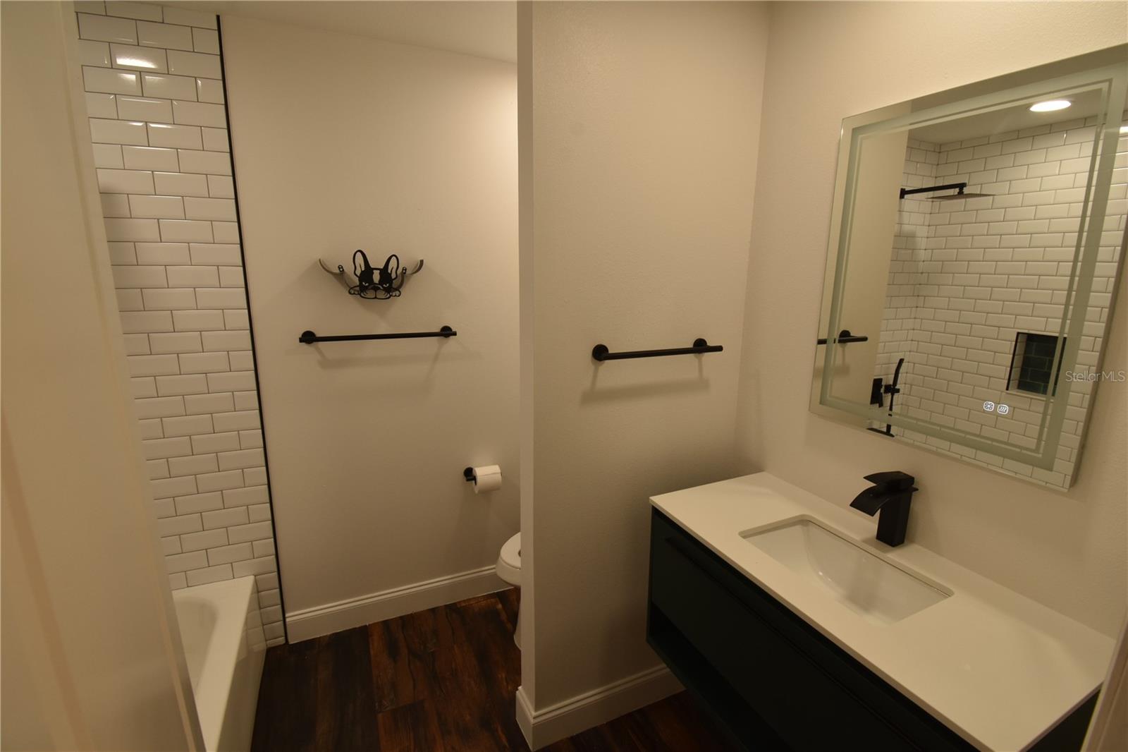 Image 21 of 31 For 13801 Cherry Creek Drive