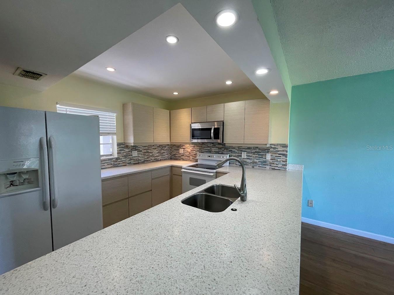 Image 8 of 41 For 2625 State Road 590  2514